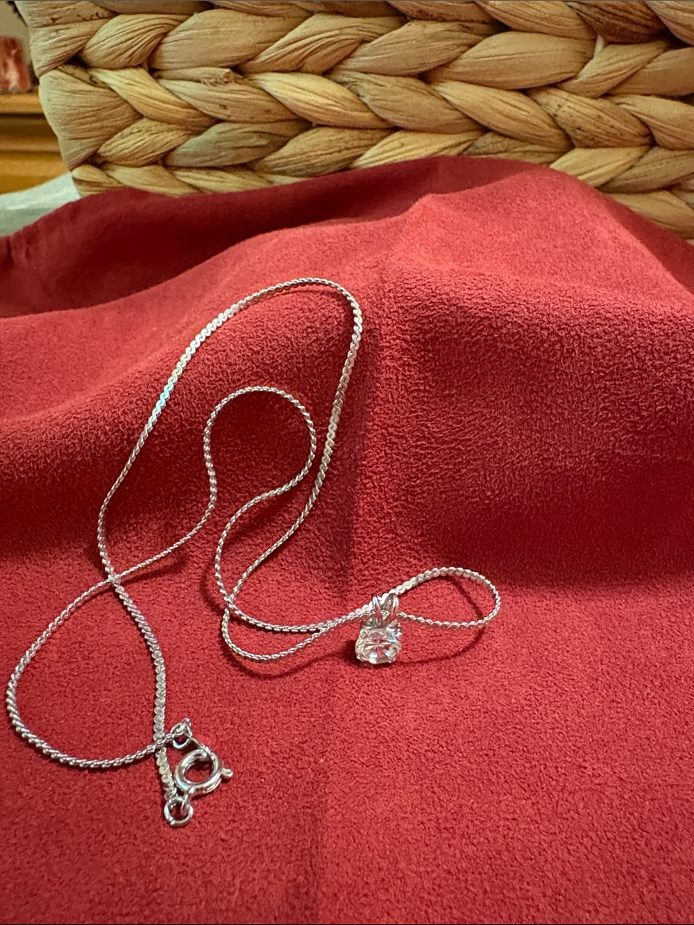 Silver tone Solitaire Pendant Necklace